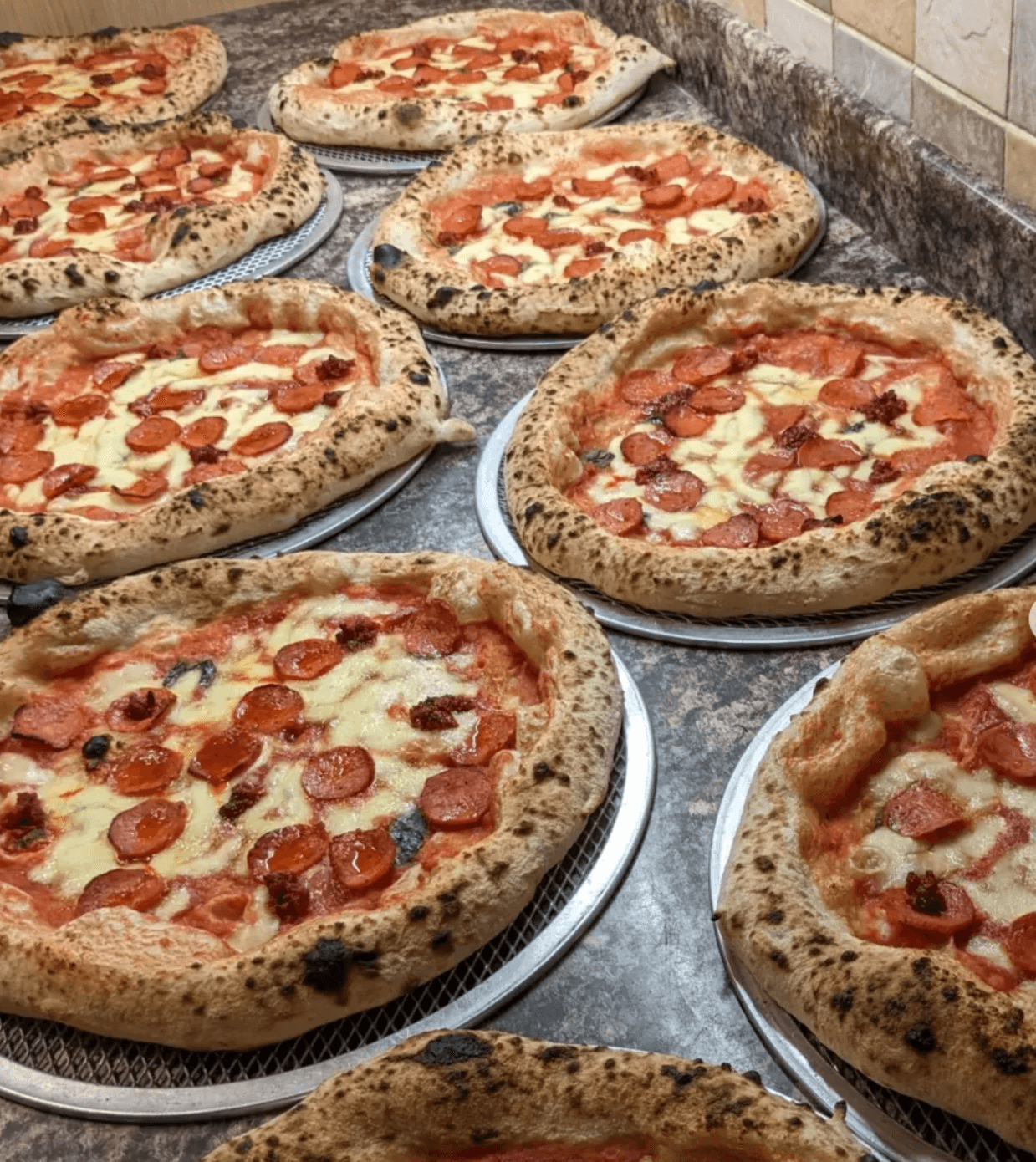 Pizza at Digin’s Hut